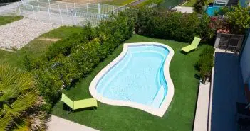 Règles à respecter pour construire une piscine dans son jardin