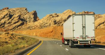 Location de camion porte voiture : simplifiez vos déplacements automobiles